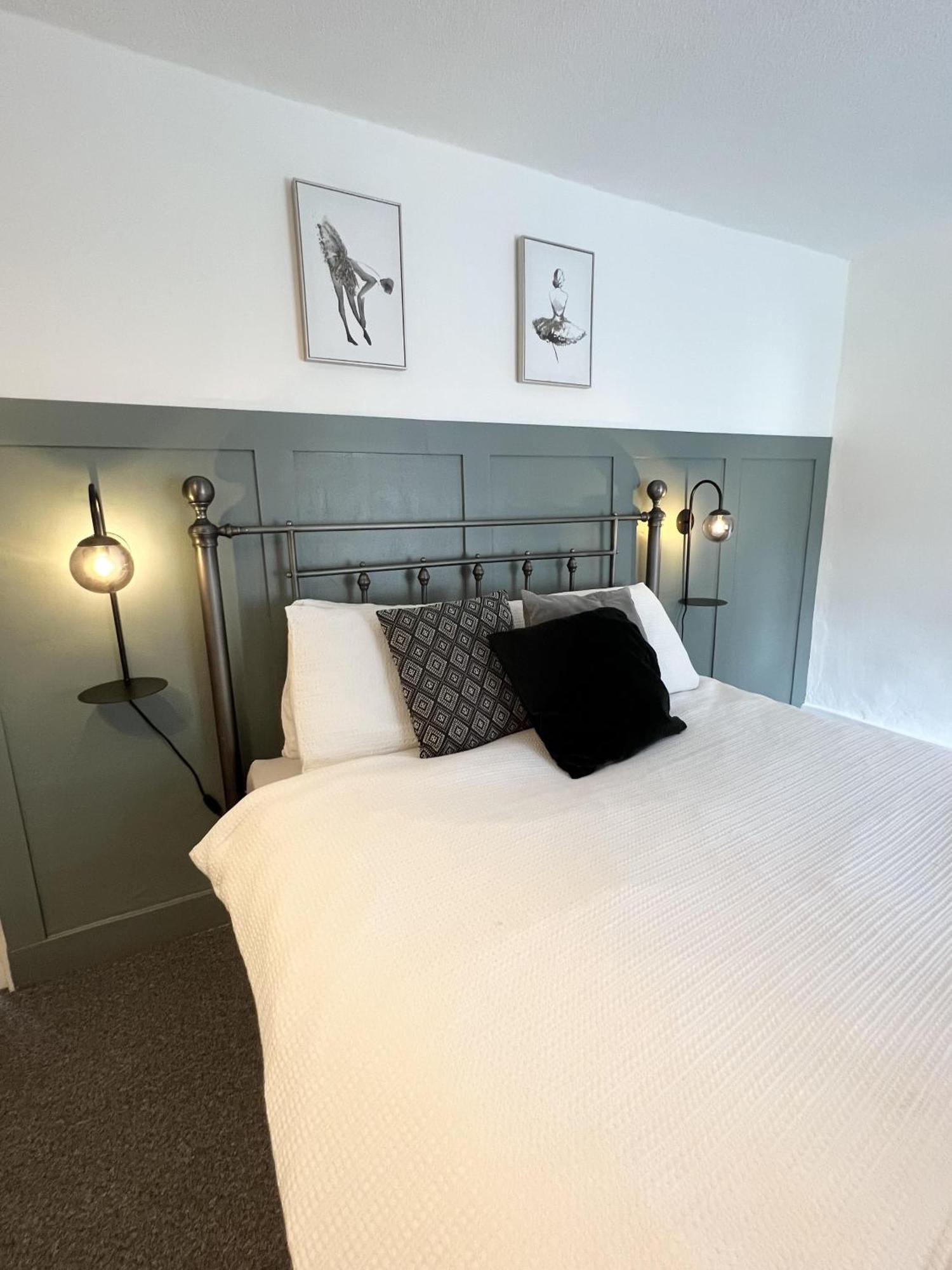 Cosy Two Bedrooom Cottage Set In A Dorset Village Sturminster Newton Exterior photo