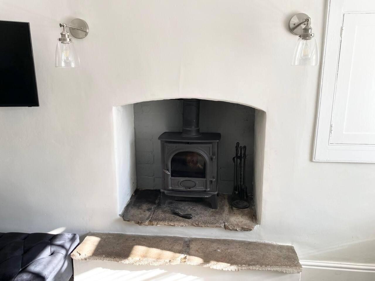 Cosy Two Bedrooom Cottage Set In A Dorset Village Sturminster Newton Exterior photo