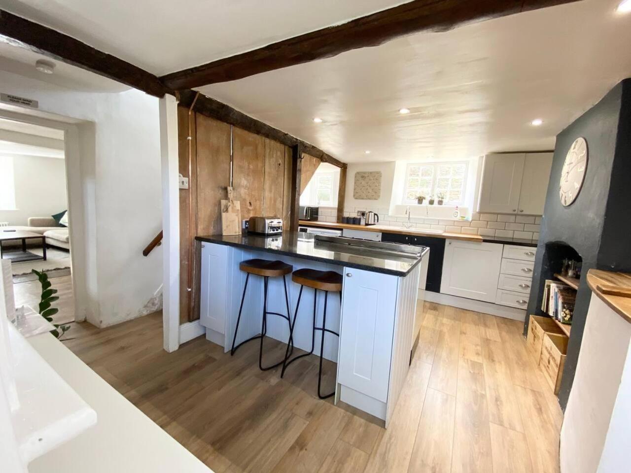 Cosy Two Bedrooom Cottage Set In A Dorset Village Sturminster Newton Exterior photo