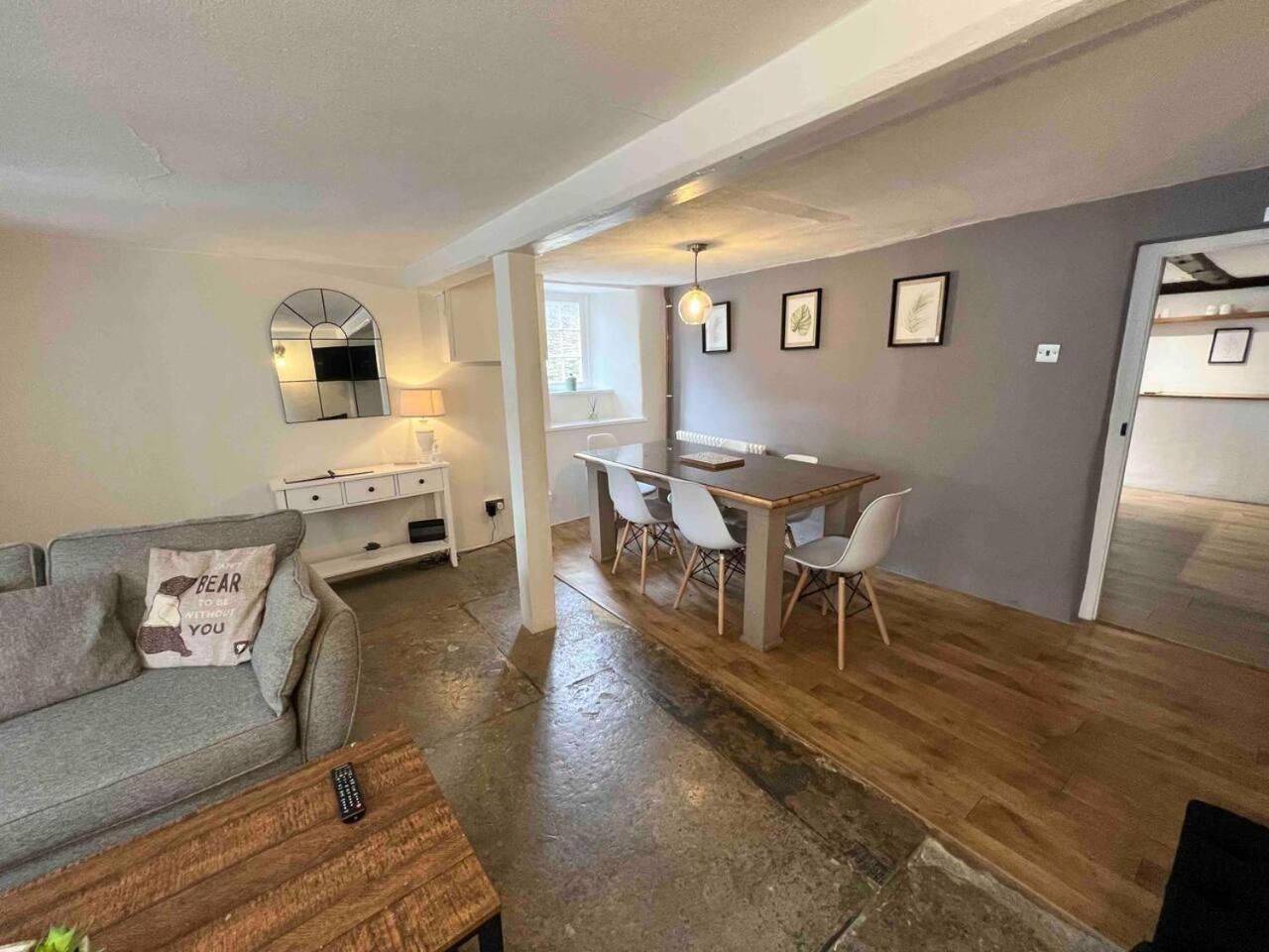 Cosy Two Bedrooom Cottage Set In A Dorset Village Sturminster Newton Exterior photo